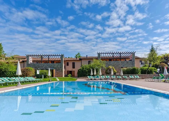 Apartment In Peschiera Del Garda - Gardasee 27141